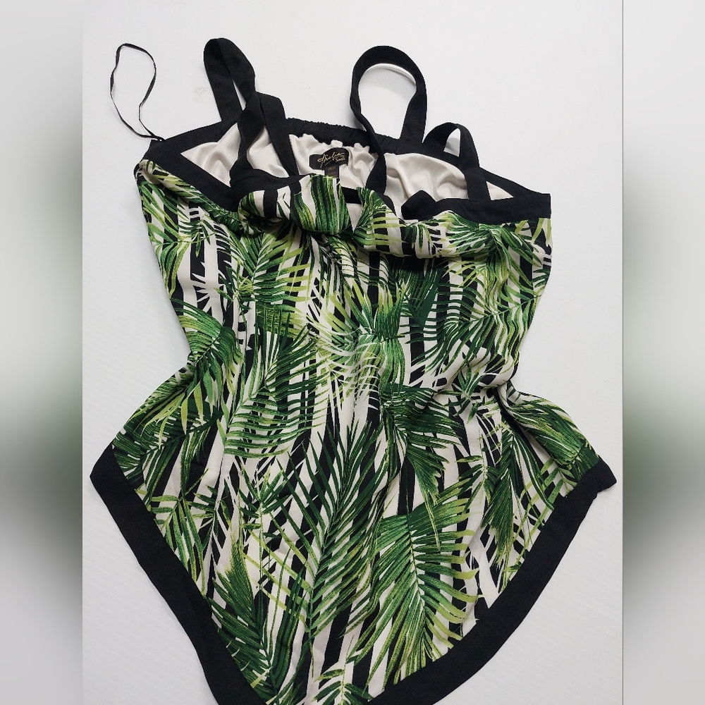 THALIA SODI Tropical Leaf Print Blouse